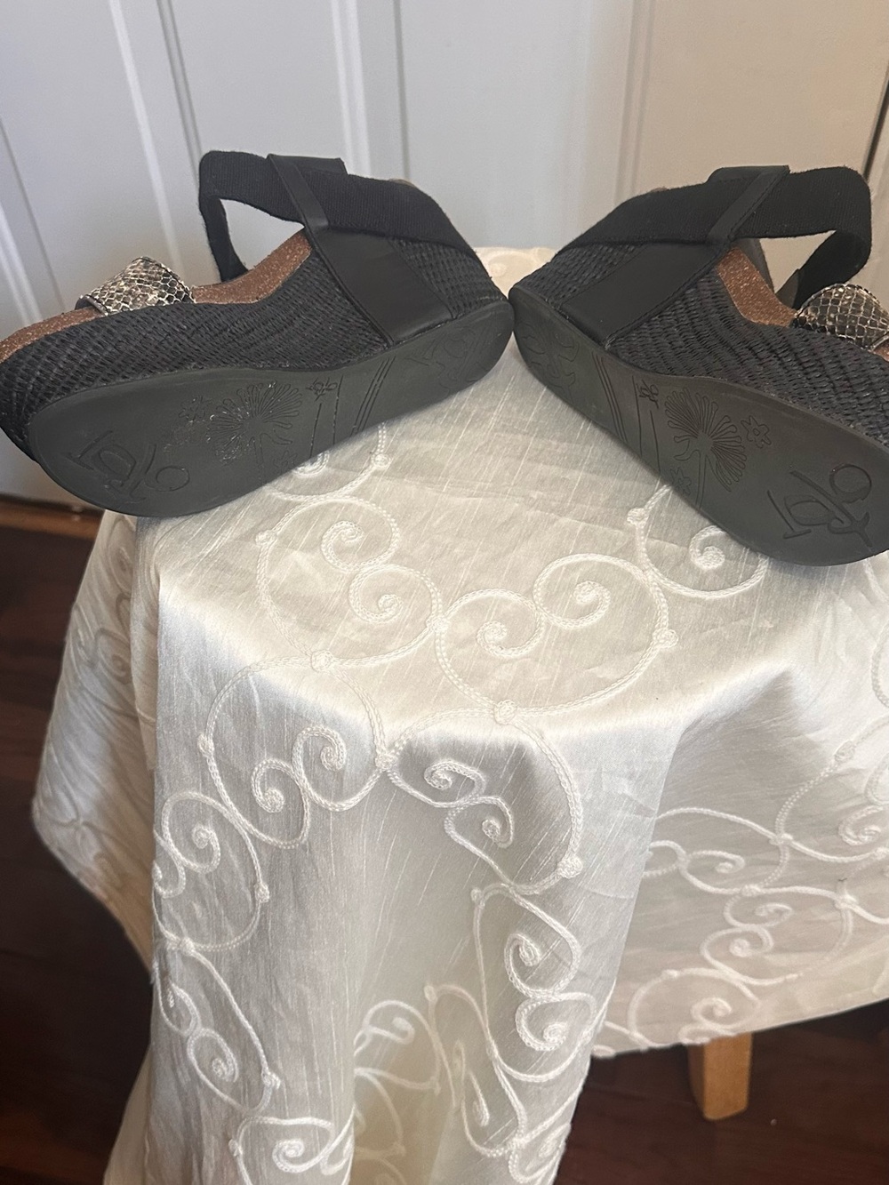 OTBT Black Elastic Wedge Sandals with Metallic Snake-Print Strap - Picture 6 of 10